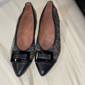 Hispanitas Omega Black/beige Buckle Block Heels 39.5 NWOB